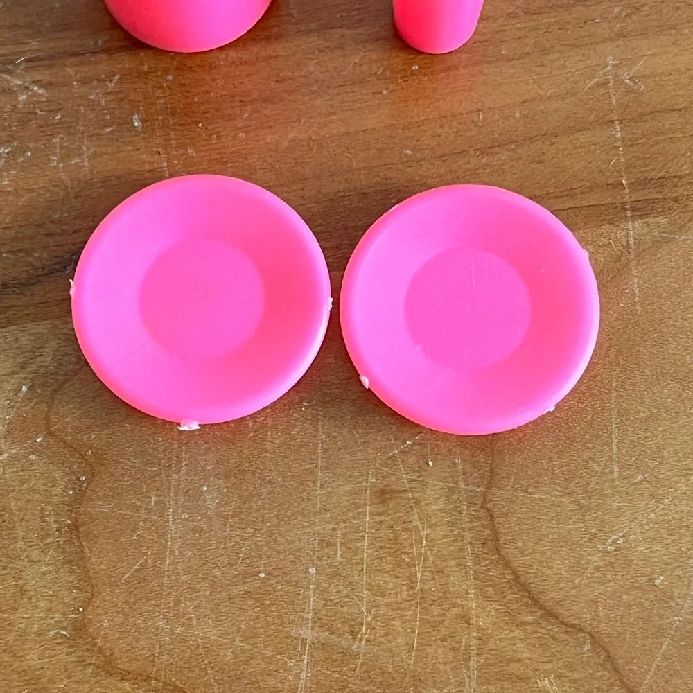 Vintage Barbie 80s Hot Pink Kitchen Accessories‎ Pitcher Cup Plates 4pc Set
